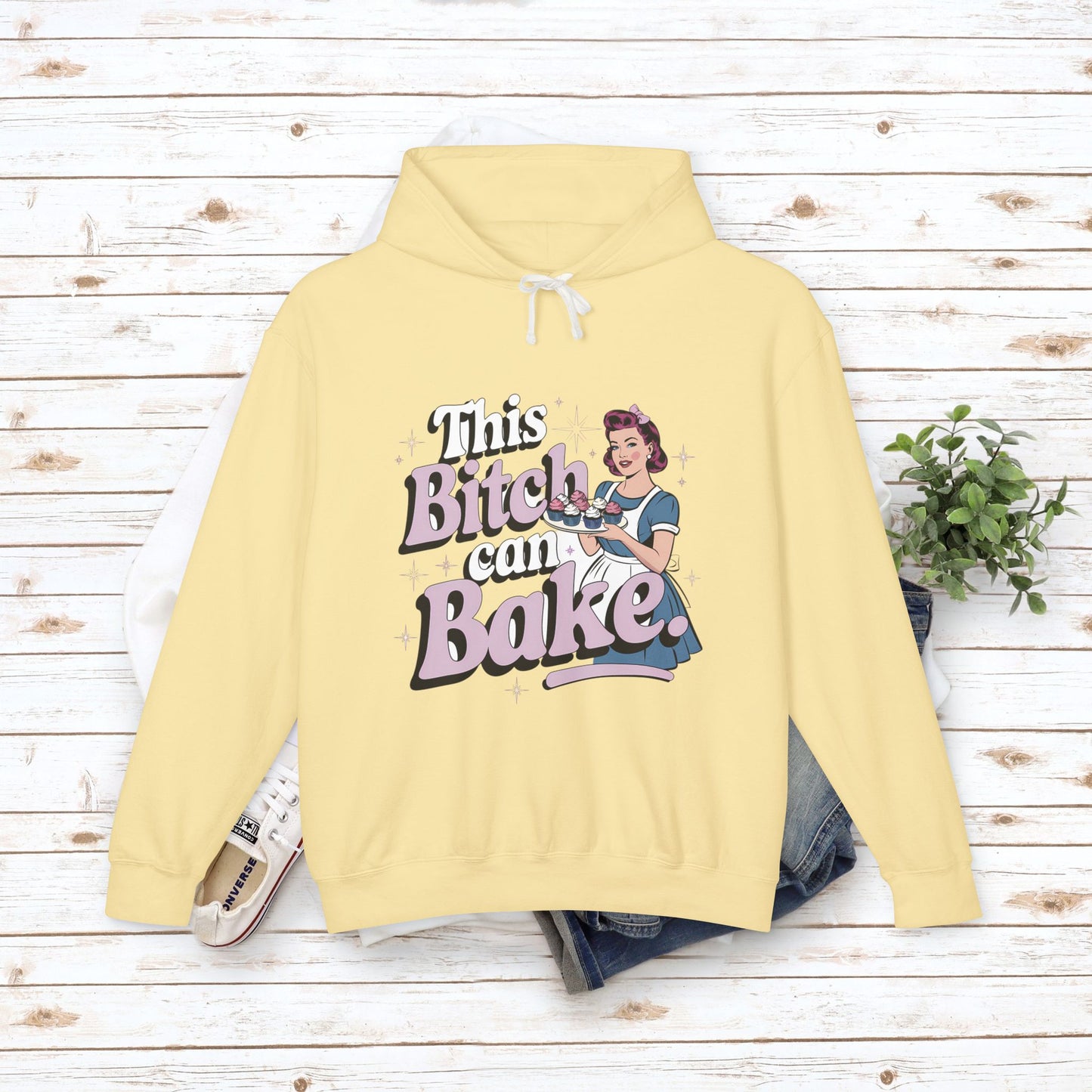 This Bitch Can Bake - Comfort Color